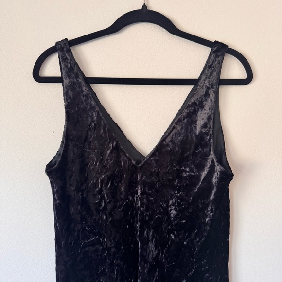 NWT Vince Crushed Velvet Midi Slip Dress Black Size M Luxe Evening Cocktail - Picture 6 of 16